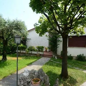 casa-del-nonno-pietrasanta.it-tuscanyhotel.com/